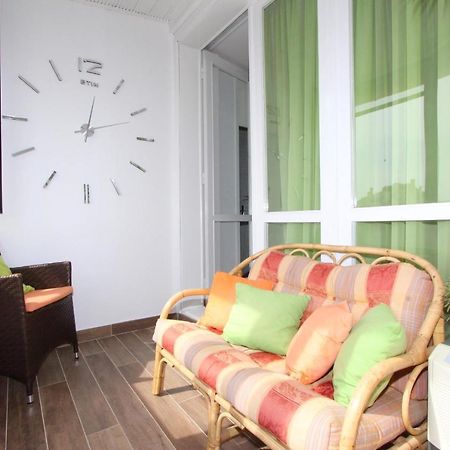 Apartment Elia Ровин Екстериор снимка