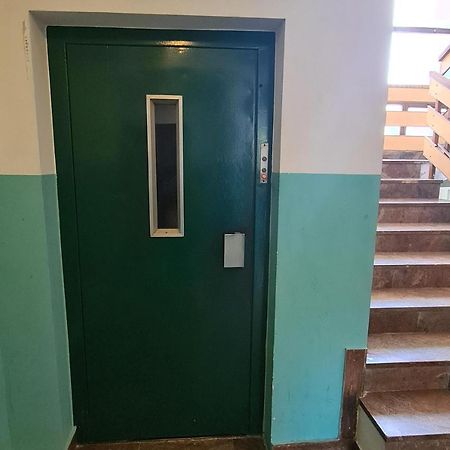 Apartment Elia Ровин Екстериор снимка
